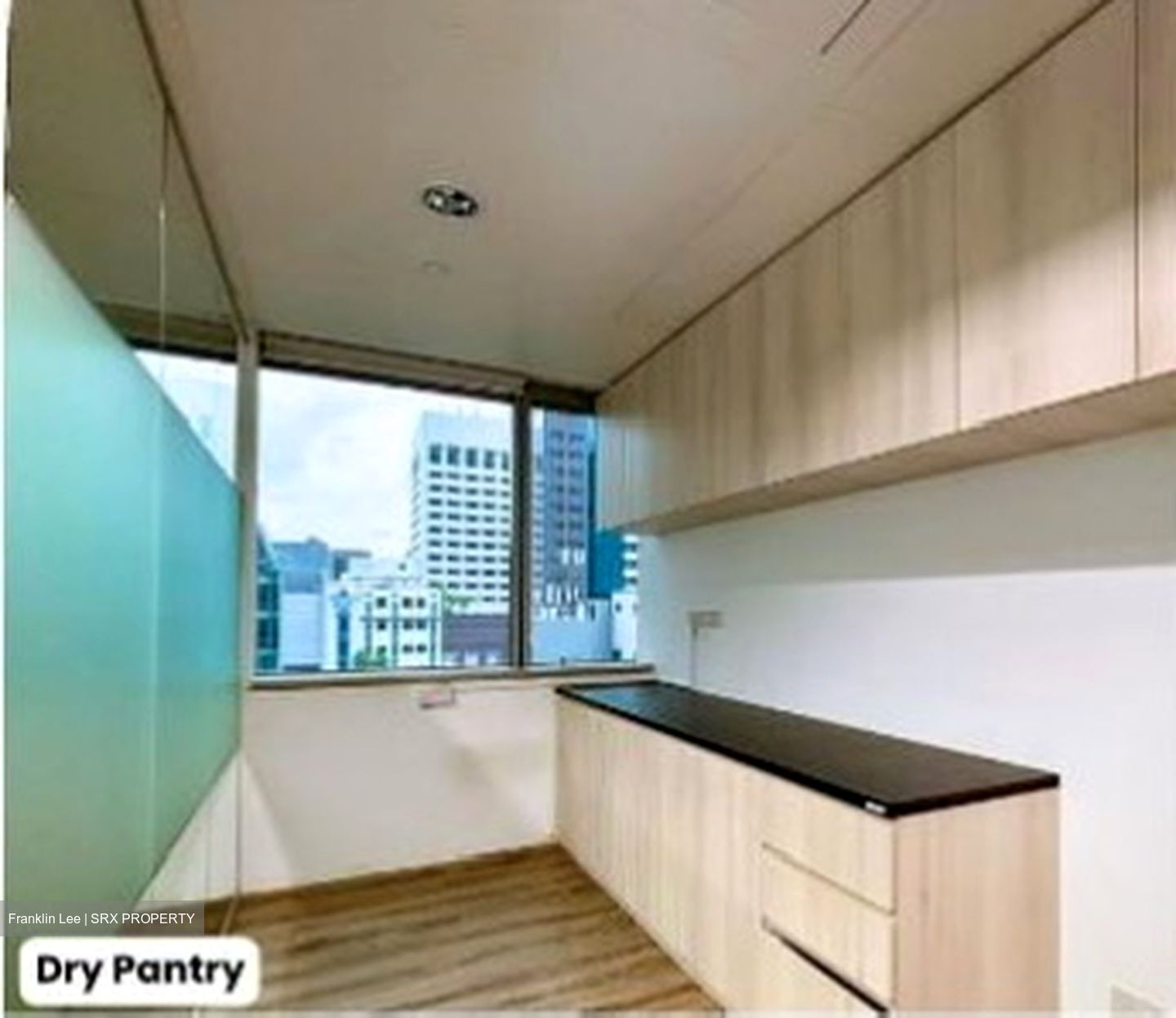 Odeon Towers (D7), Office #452331021